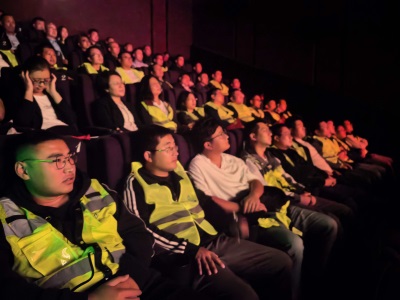 勿忘國恥，砥礪前行 | 華瓴集團組織集體觀看《731》電影